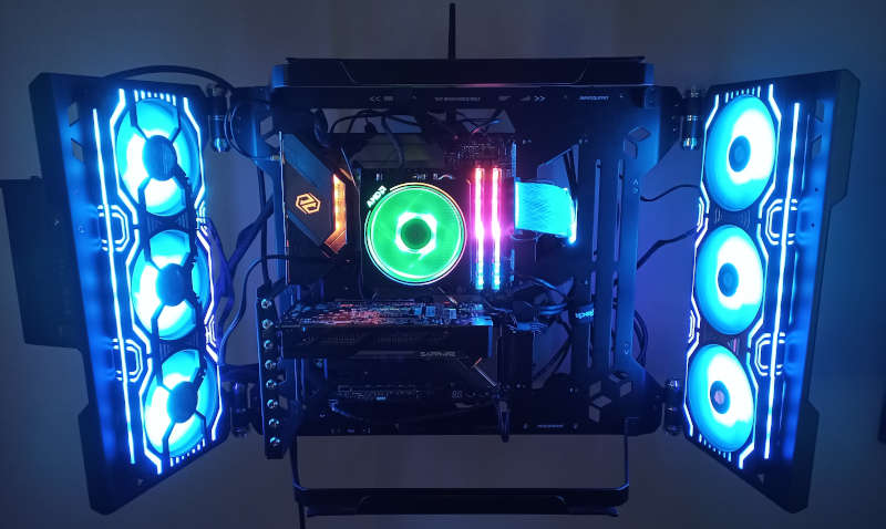 NeoBlue wall mounted server